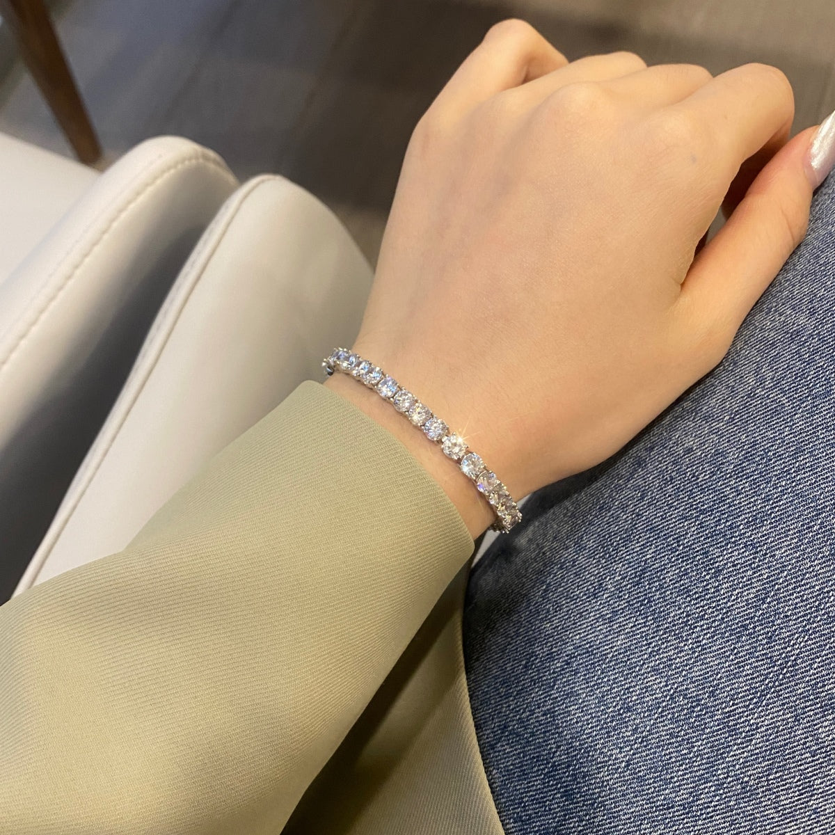 [Bijoux Regalia] Bracelet de mariage rond orné et scintillant