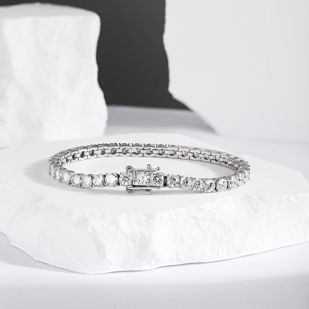 [Bijoux Regalia] Bracelet de fête rond coloré et éclatant