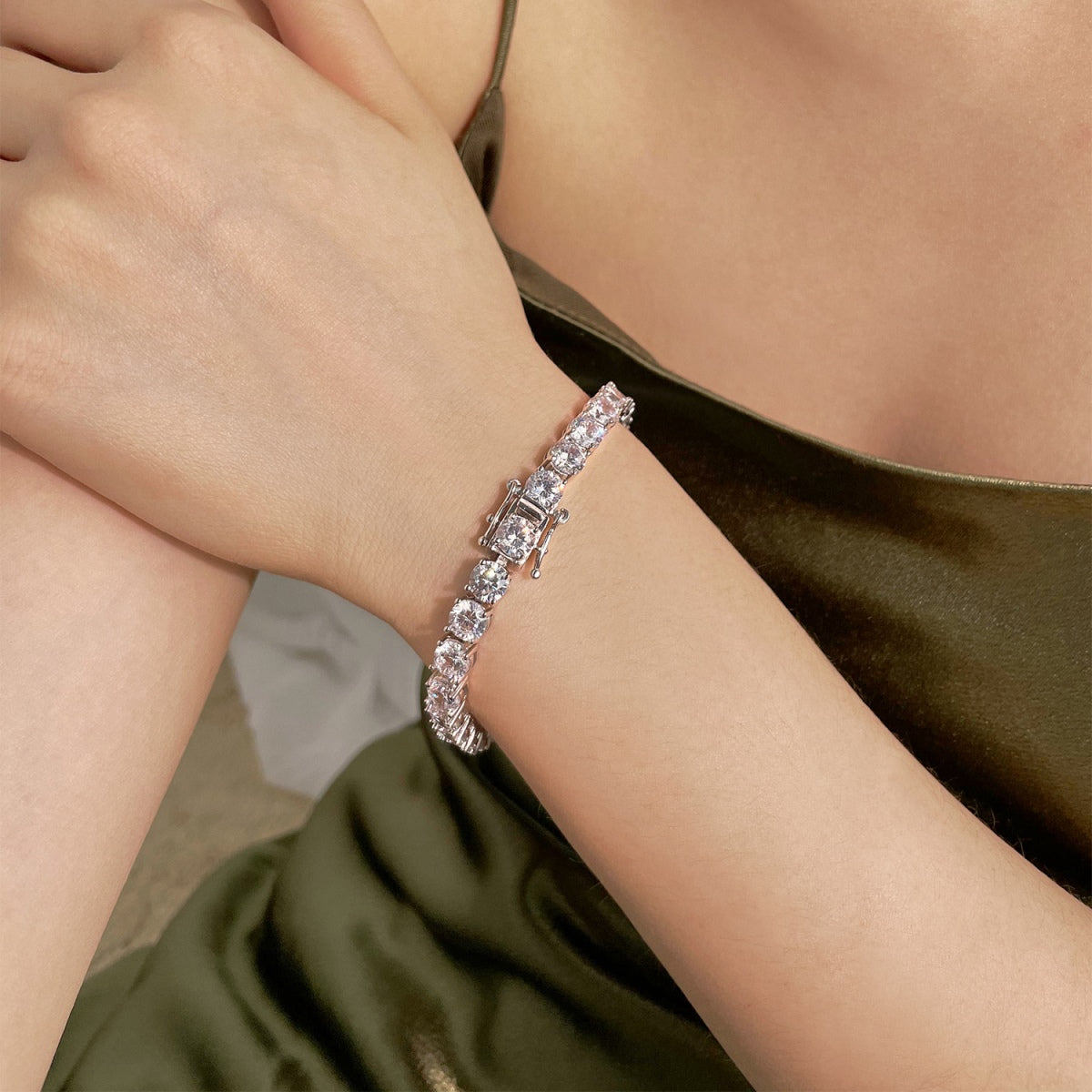 [Bijoux Regalia] Bracelet de mariage éblouissant taille ronde de 0,75 carat