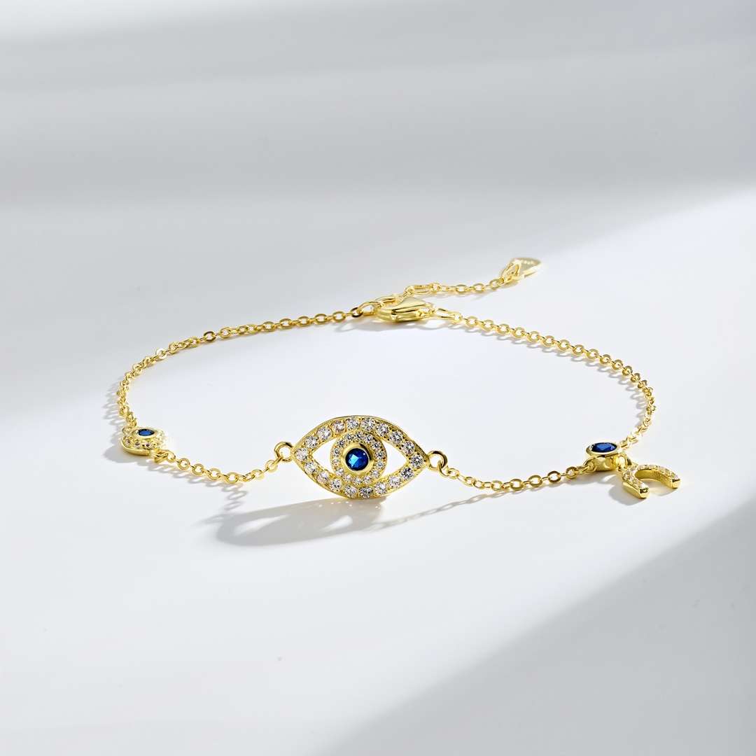 [Bijoux Regalia] Collier délicat en forme d'œil