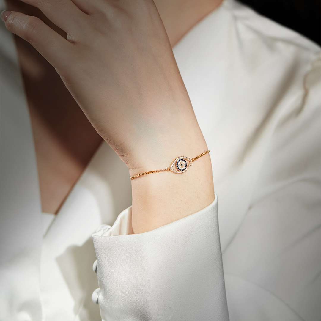 [Bijoux Regalia] Collier en forme d'œil éblouissant