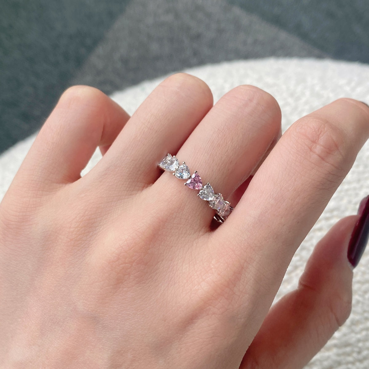 [Joyería Regalia] Anillo de enamorados con corte de corazón, radiante y romántico, de 0,25 quilates