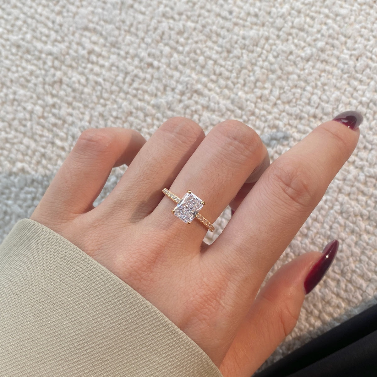 [Joyas Regalia] Anillo de fiesta de corte radiante y deslumbrante de 2.0 quilates