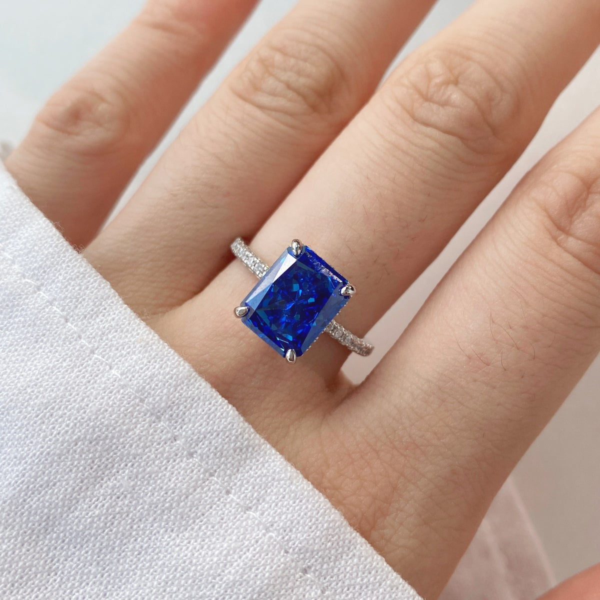 [Joyas Regalia] Anillo de compromiso de lujo de 4,0 quilates