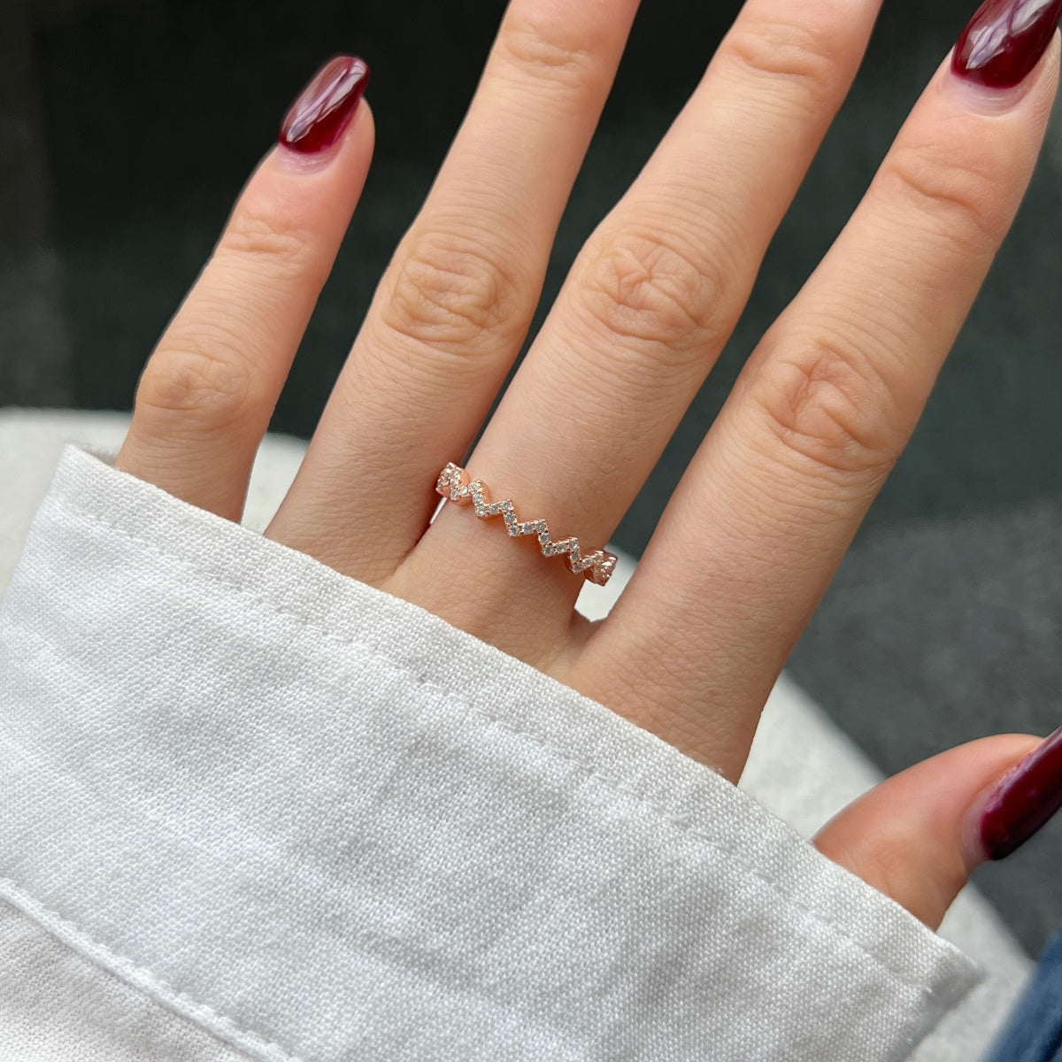 [Joyas Regalia] Anillo diario delicado y encantador con forma de ola