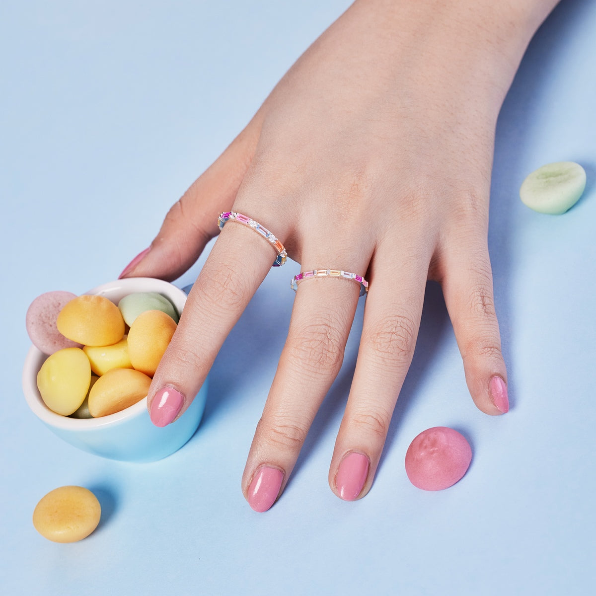[Joyas Regalia] Anillo diario elegante con corte radiante y vibrante en tonos vibrantes