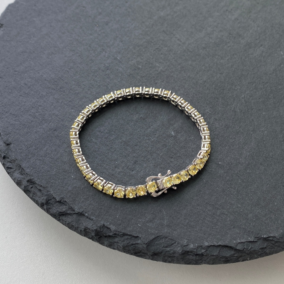 [Bijoux Regalia] Bracelet tennis rond éblouissant et orné