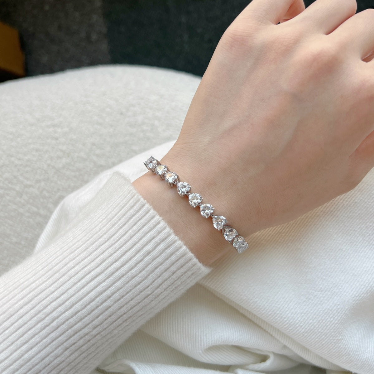 [Bijoux Regalia] Bracelet élégant et romantique en forme de cœur de 0,75 carat