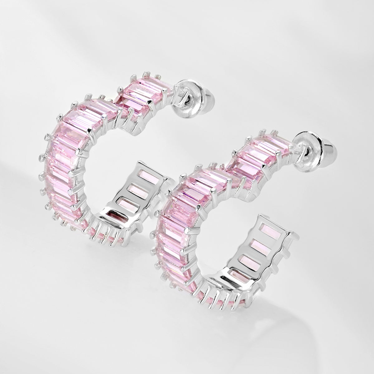 [Regalia jewelry]Radiant Heart Cutout Earrings