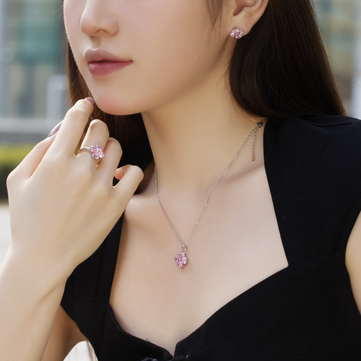 [Regalia jewelry]Heart-Shaped Four-Leaf Clover Bead Necklace