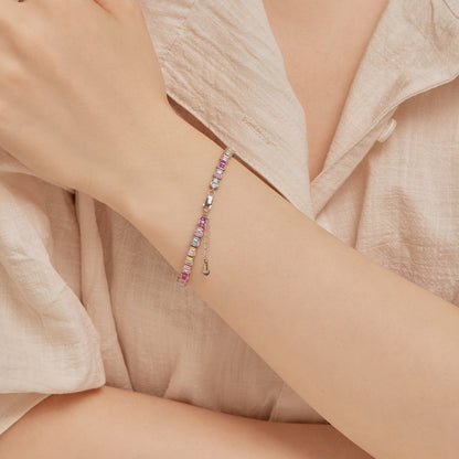 [Bijoux Regalia] Bracelet de fête délicat et coloré en émeraude taillée