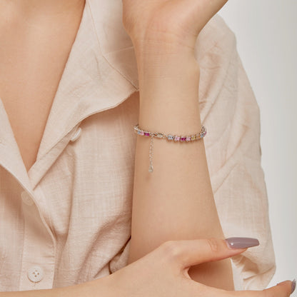[Bijoux Regalia] Bracelet de fête délicat et coloré en émeraude taillée