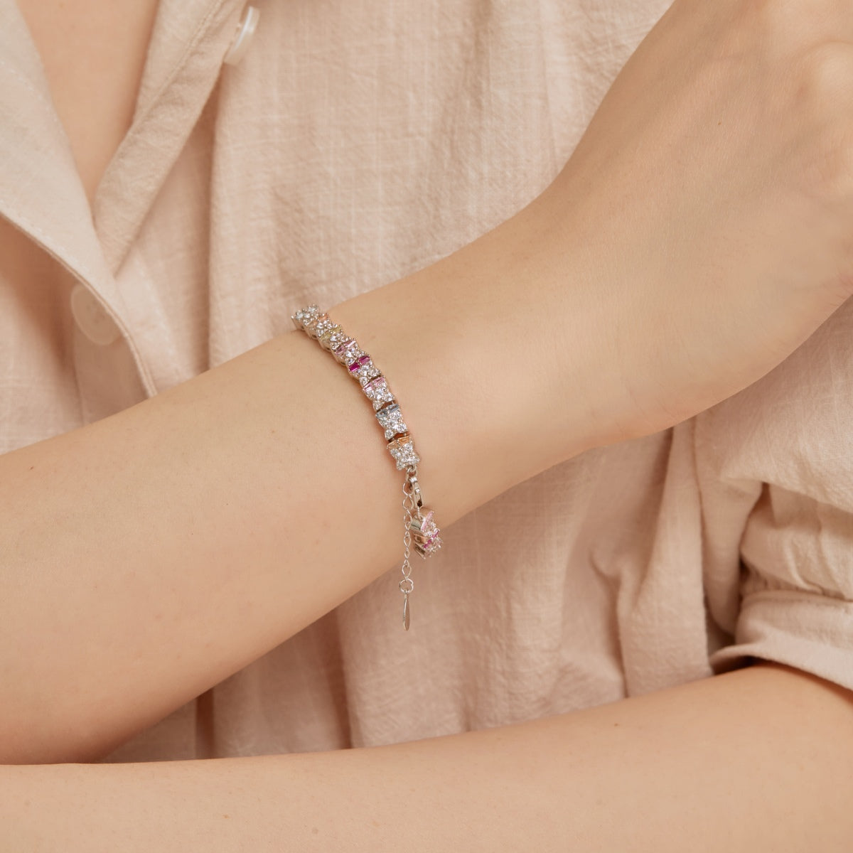 [Bijoux Regalia] Bracelet quotidien unique en forme de fleur colorée