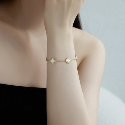 [Bijoux Regalia] Bracelet exquis en trèfle à quatre feuilles
