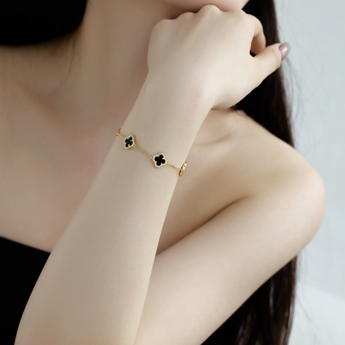 [Bijoux Regalia] Bracelet exquis en trèfle à quatre feuilles