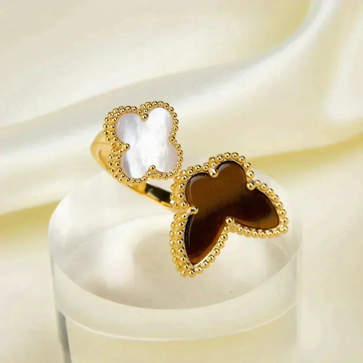[Bijoux Regalia] BAGUE PORTE-BONHEUR ENTRE LES DOIGTS