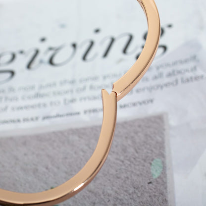 [Joyas Regalia] PULSERA DE ENSUEÑO ABIERTA DE ORO ROSA CON DIAMANTE