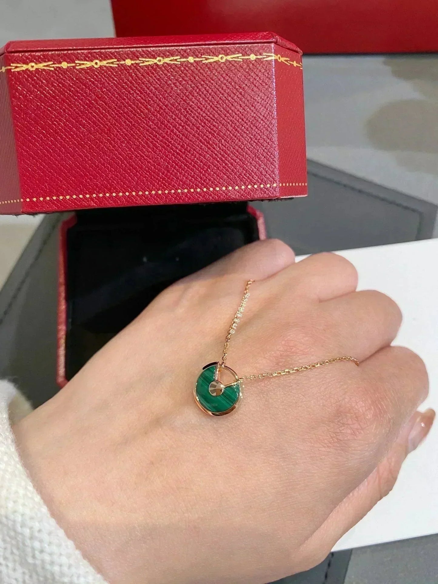 [Regalia jewelry]AMULETTE ROSE GOLD MALACHITE NECKLACE