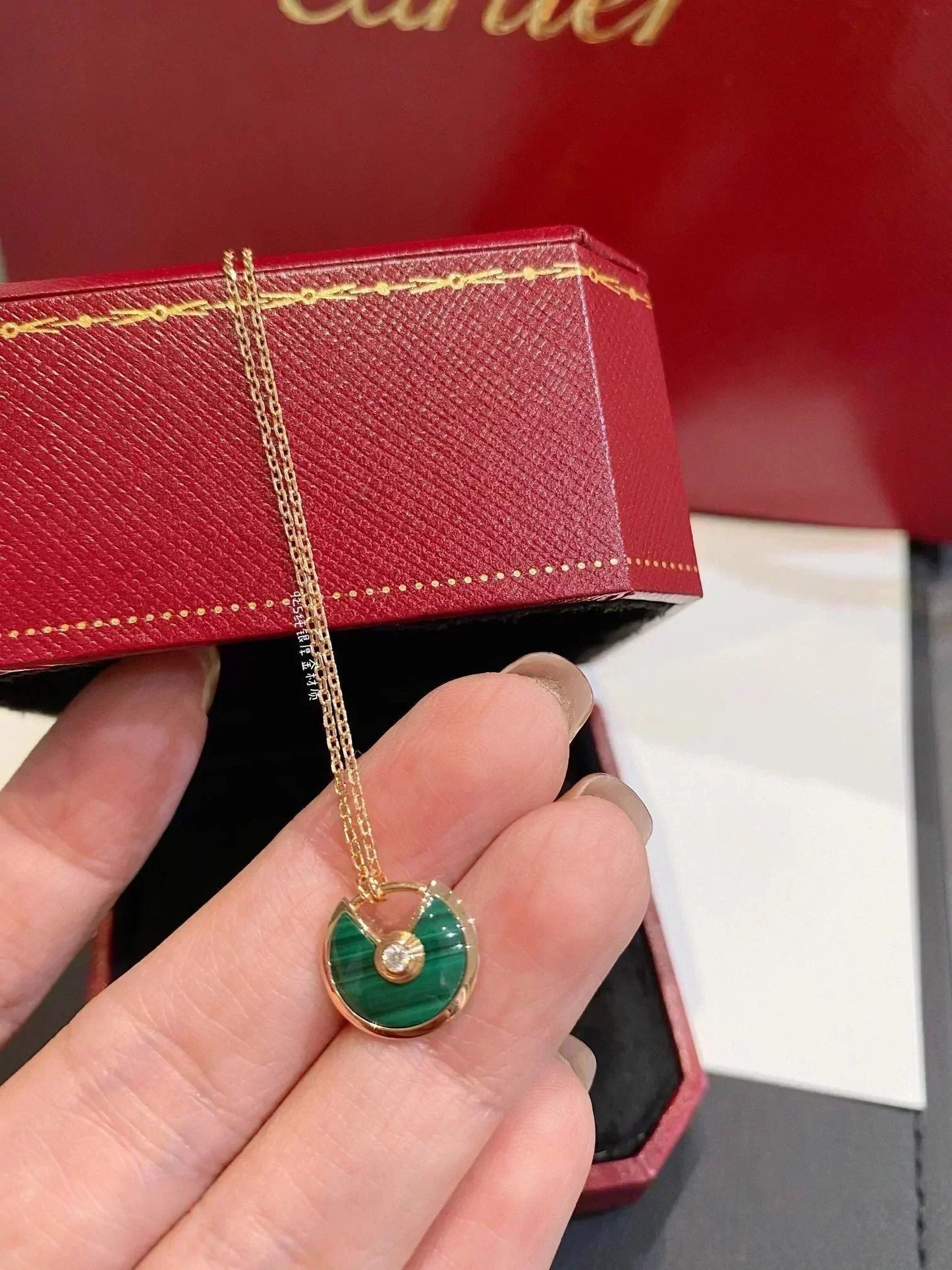 [Regalia jewelry]AMULETTE ROSE GOLD MALACHITE NECKLACE