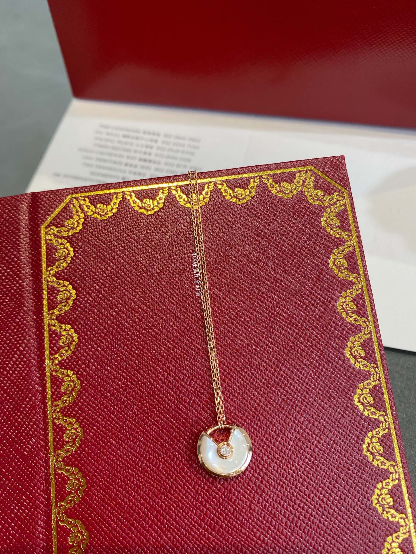 [Regalia jewelry]AMULETTE ROSE GOLD MOP NECKLACE