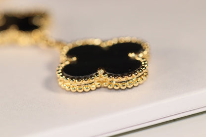 [Regalia jewelry]CLOVER EARRINGS GOLD ONYX MOP 3 MOTIF