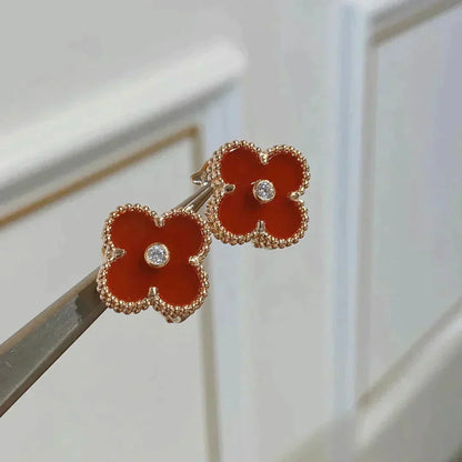 [Joyas Regalia] Pendientes de diamante cornalina con motivo de trébol mediano y 1 motivo