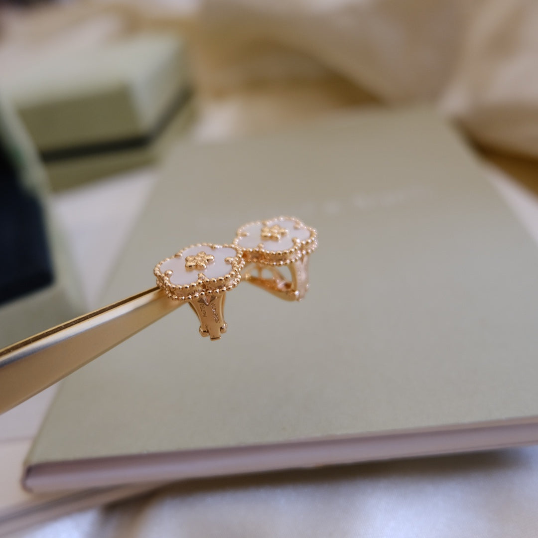 [Regalia jewelry]LUCKY PINK GOLD WHITE MOP EARRINGS