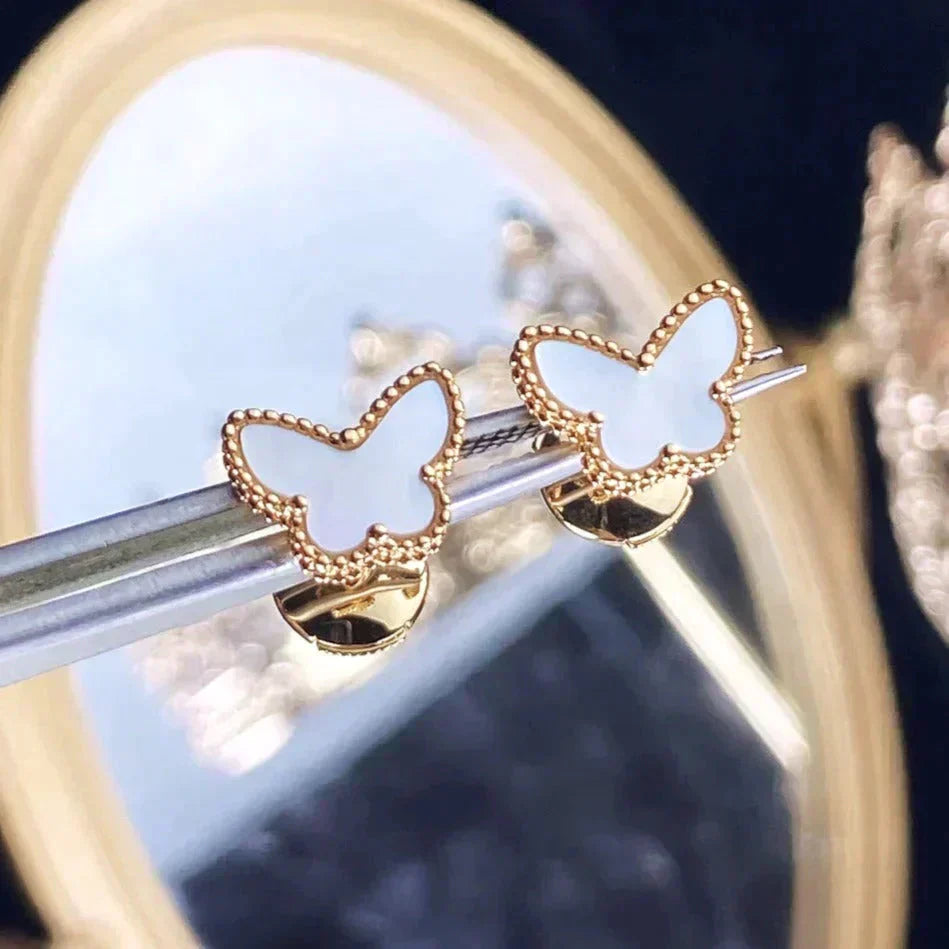 [Regalia jewelry]SWEET BUTTERFLY MOP EARSTUDS