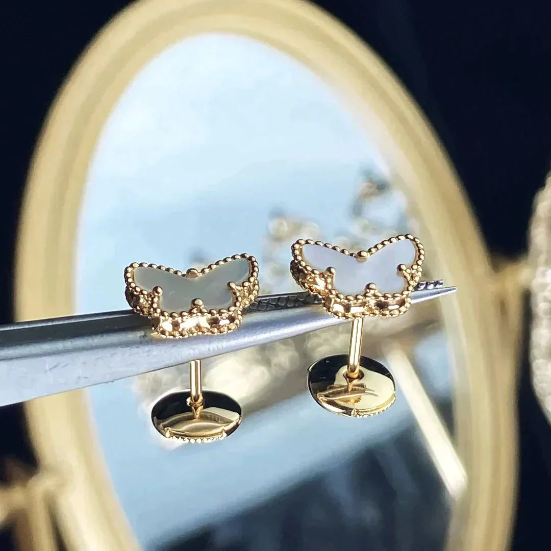 [Regalia jewelry]SWEET BUTTERFLY MOP EARSTUDS