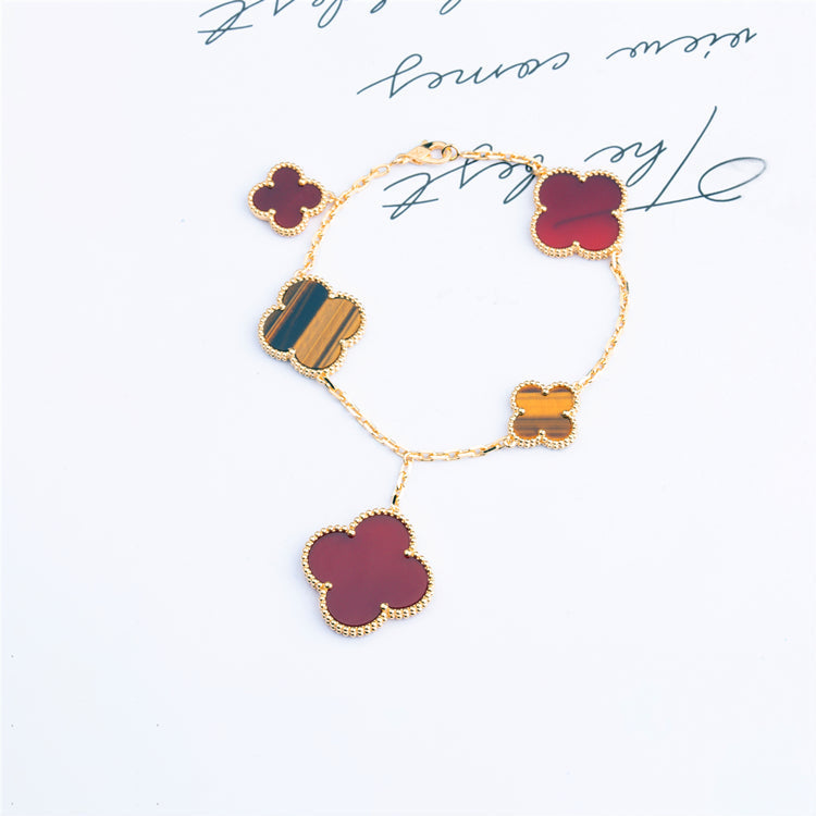 [Joyas Regalia]PULSERA TRÉBOL 5 MOTIVOS CORNALINA OJO DE TIGRE
