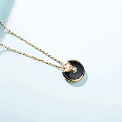 [Joyas Regalia] COLLAR DE ÓNIX Y CORNALINA DORADA AMULETTE