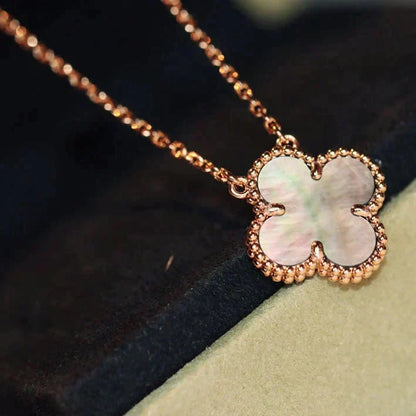 [Regalia jewelry]CLOVER 15MM  GRAY MOTHER OF PEARL NECKLACE