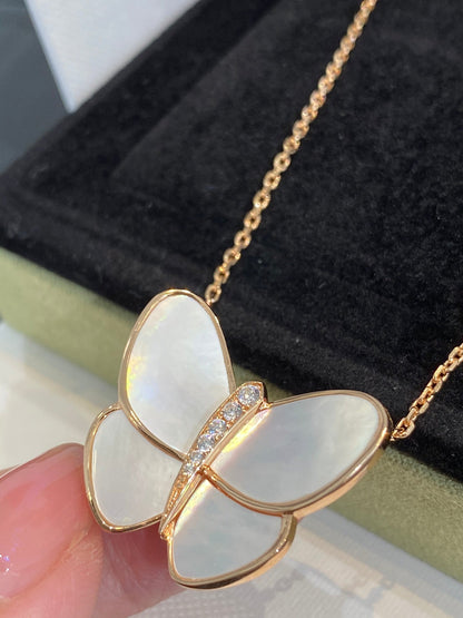 [Joyas Regalia] COLLAR DE MARIPOSA CON DIAMANTES Y MOPA DE ORO