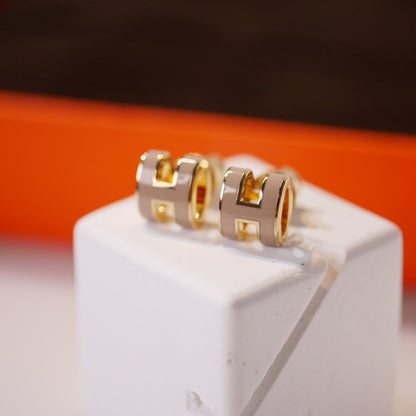 [Joyas Regalia] PENDIENTES MINI POP H DORADOS GRISES