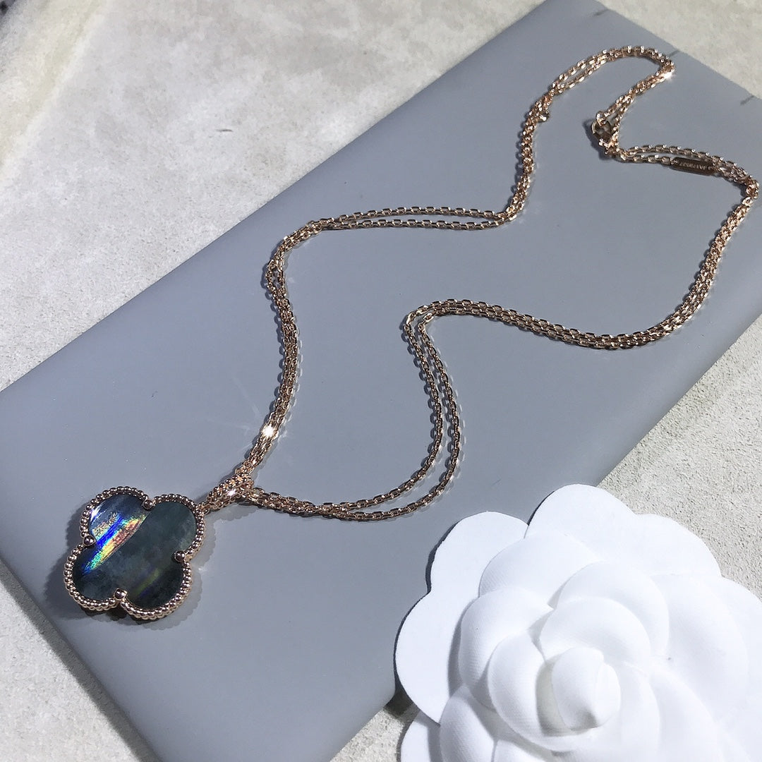 [Regalia jewelry]CLOVER 25MM GOLD DARK MOP BIG CLOVER NECKLACE