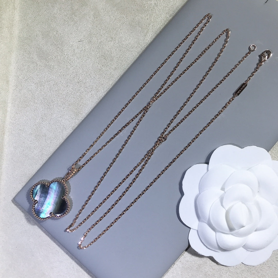 [Regalia jewelry]CLOVER 25MM GOLD DARK MOP BIG CLOVER NECKLACE