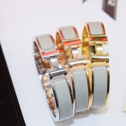 [Joyas Regalia] PULSERA H AZUL CLARO