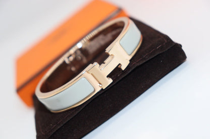 [Joyas Regalia] PULSERA H AZUL CLARO