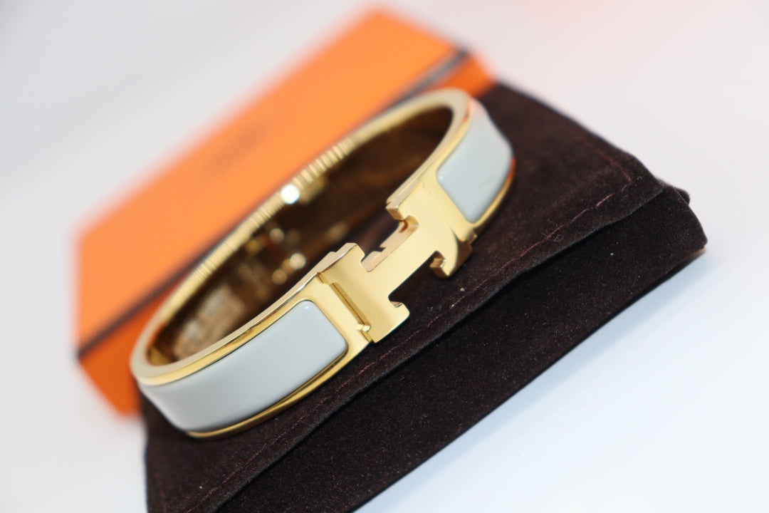 [Joyas Regalia] PULSERA H AZUL CLARO