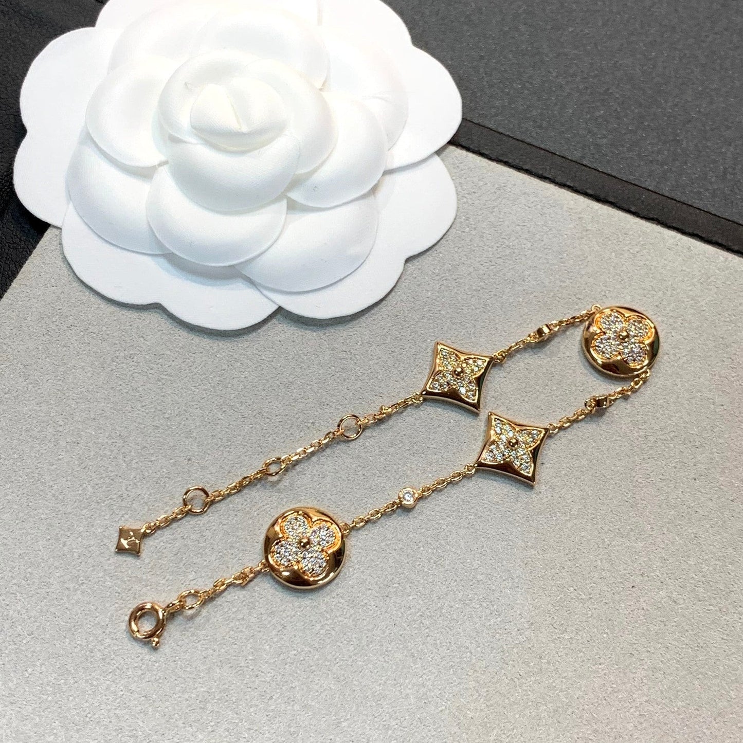 [Regalia jewelry]STAR AND SUN 4 MOTIFS GOLD DIAMONDS BRACELET