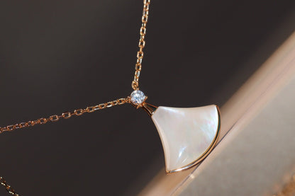 [Joyas Regalia] COLLAR DREAM BLANCO MOP ORO ROSA 1 DIAMANTE
