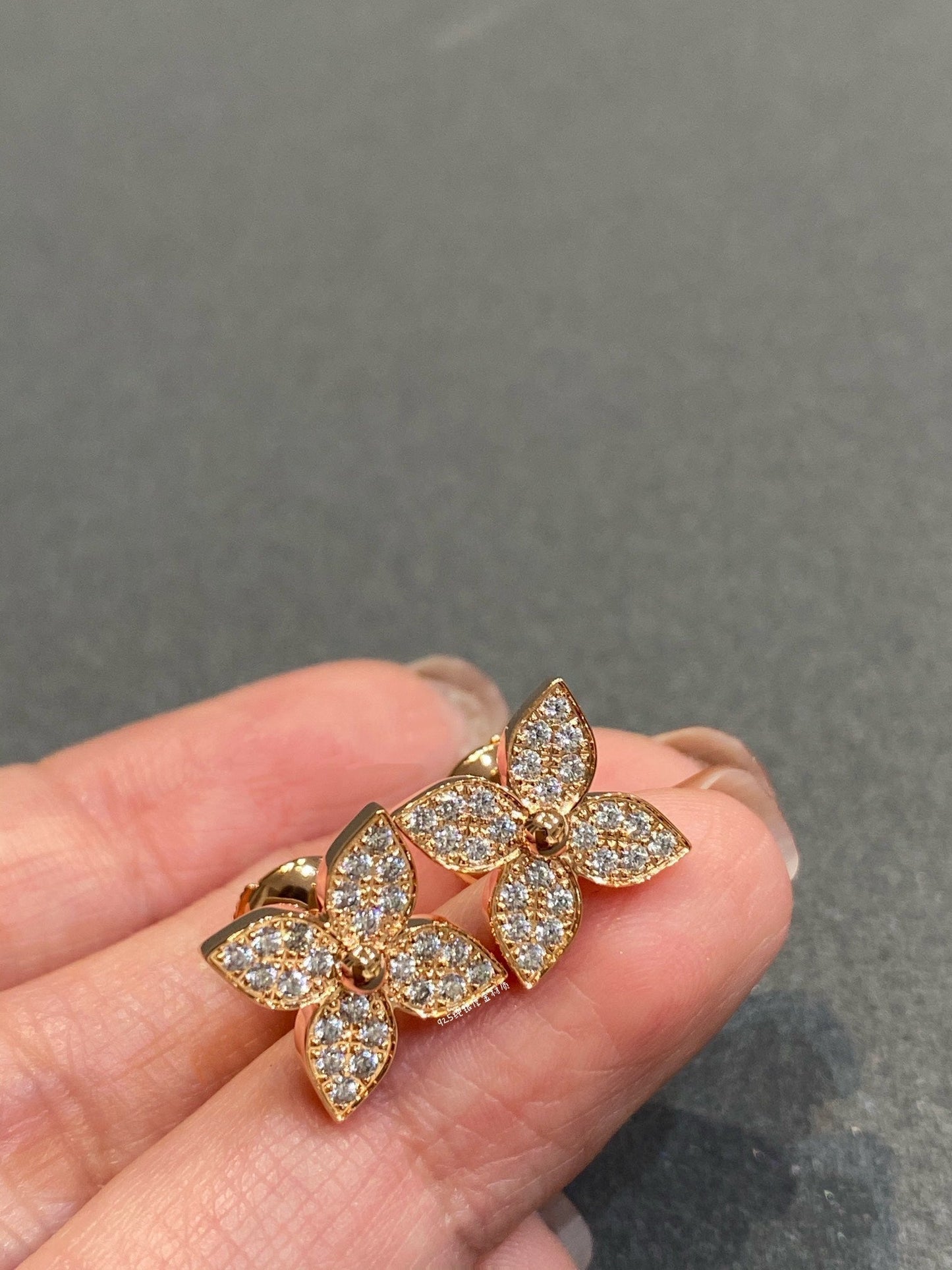 [Regalia jewelry]STAR DIAMOND EARRINGS