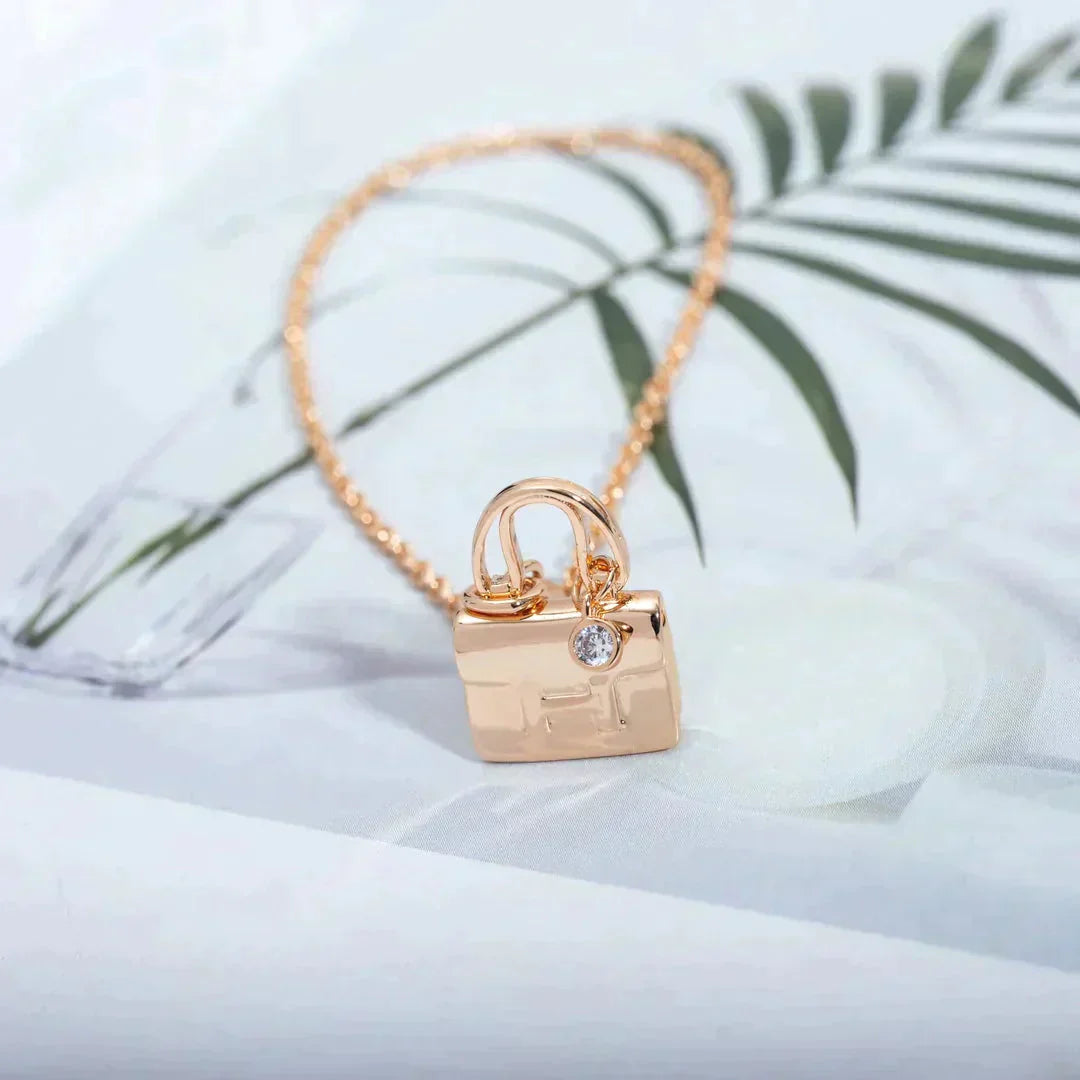 [Joyas Regalia] COLLAR AMULETTE PEDANTE DE ORO ROSA