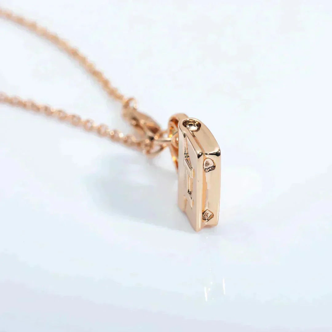 [Joyas Regalia] COLLAR AMULETTE PEDANTE DE ORO ROSA
