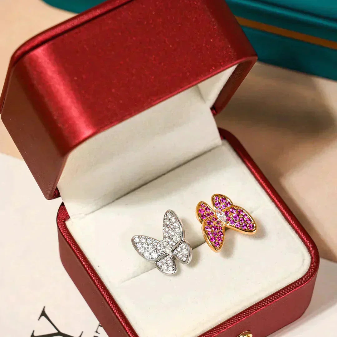 [Joyas Regalia] ANILLO DE MARIPOSA CON DIAMANTES DOBLES