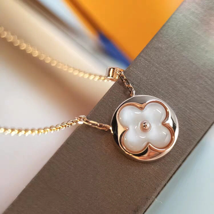 [Regalia jewelry]SUN MOP GOLD 1 DIAMOND NECKLACE
