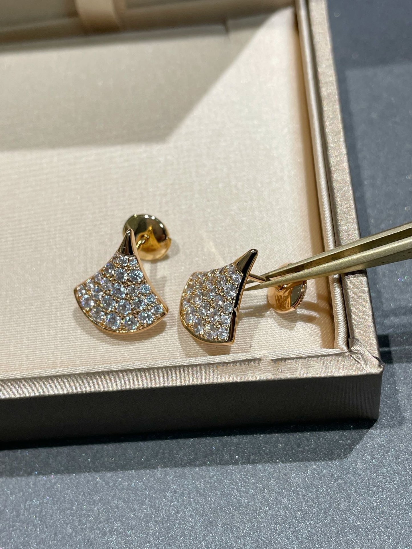 [Regalia jewelry]DREAM STUD EARRINGS DIAMOND