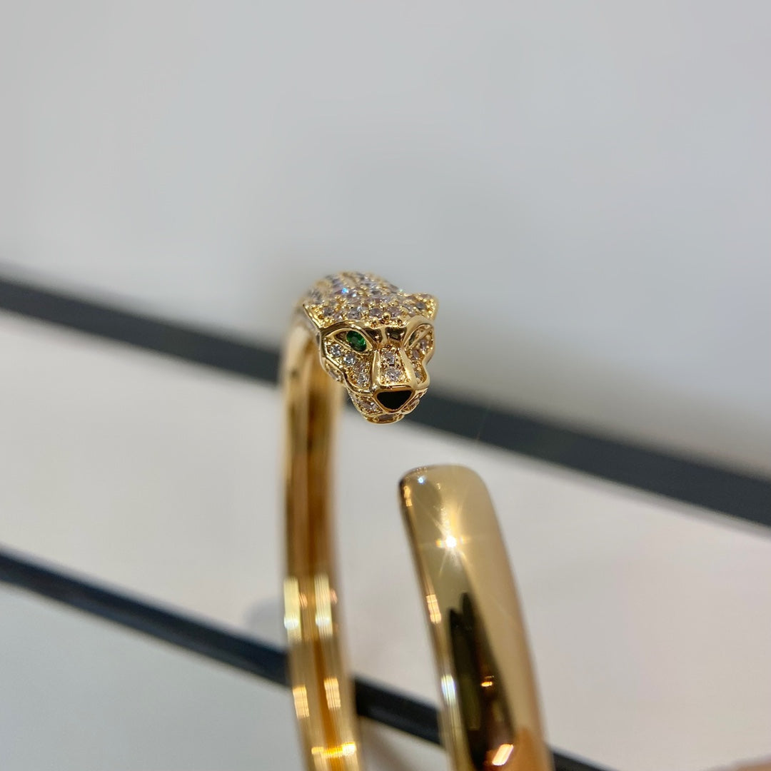 [Joyas Regalia]Pulsera abierta de diamantes y oro Pantera