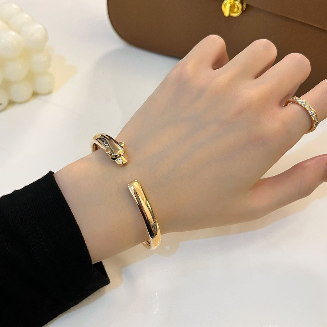 [Joyas Regalia]Pulsera abierta de oro Pantera
