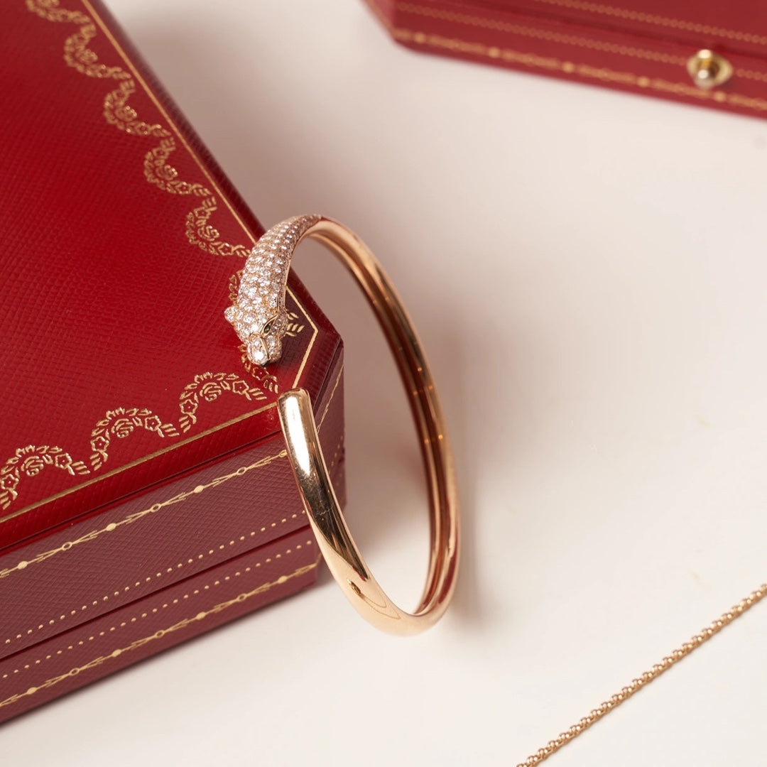 [Joyas Regalia]Pulsera abierta de diamantes en oro rosa Pantera